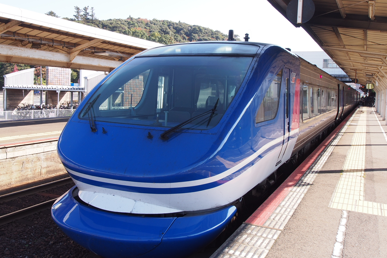 京都・大阪から鳥取へはスーパーはくと1択!なぜ智頭急行は22年連続黒字化を達成できたのか? TABINOSHIORI 京都・大阪から鳥取へはスーパーはくと1択!なぜ智頭急行は22年連続黒字化を達成できたのか? TABINOSHIORI